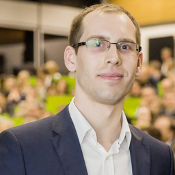 Dr. Alexander Schwamberger