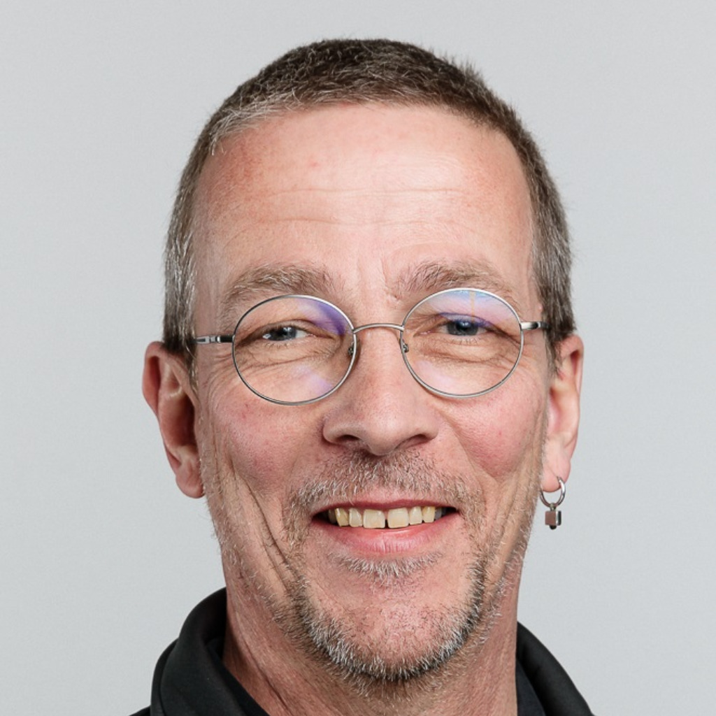 Frank Bartel AVOR/Produktionsleitung Buerli Spielgeräte XING