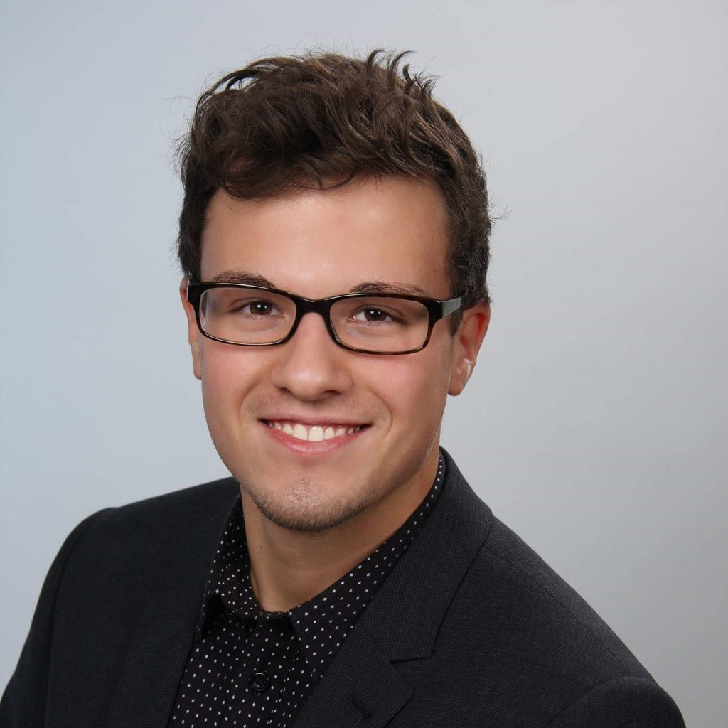 Lukas Berkemer Qualitätsmanager/ Anwendungstechnik Fenoplast