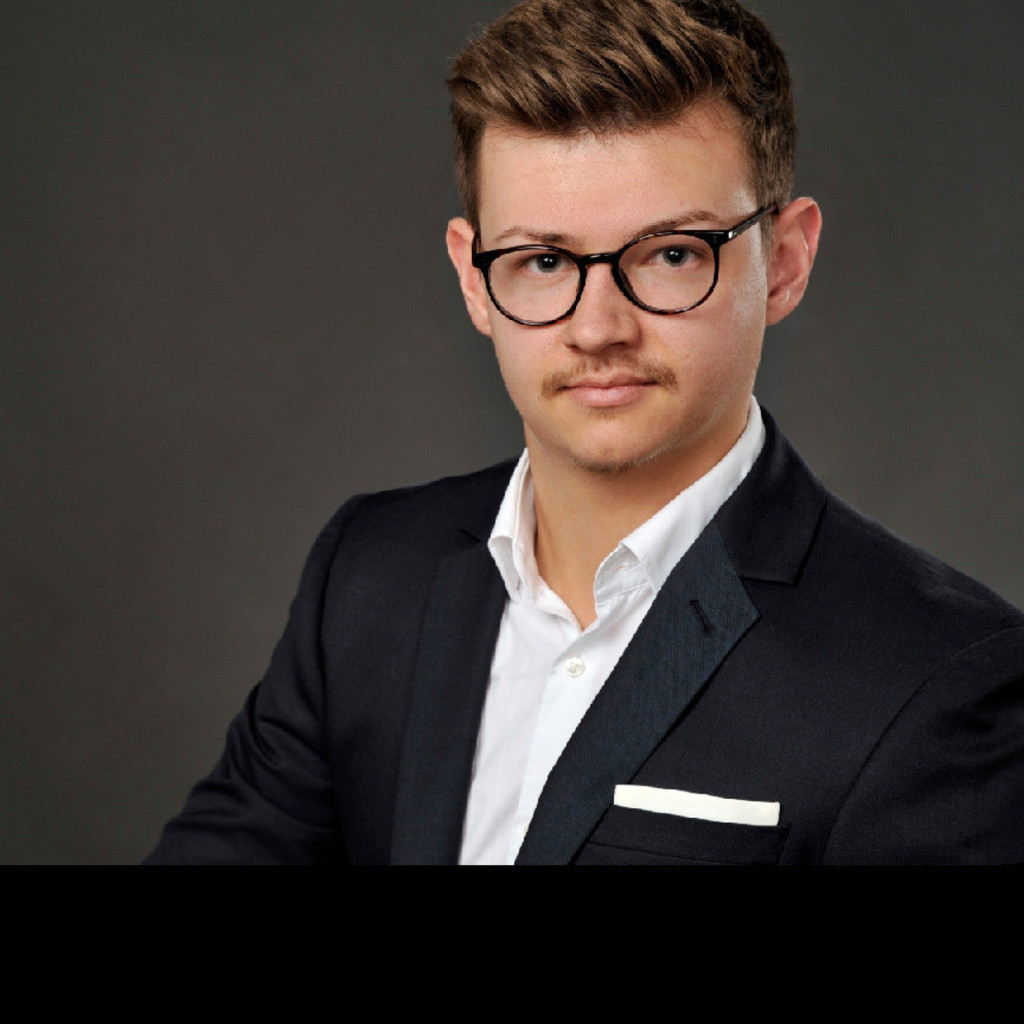 Mark Bahtin Customer Care Business Partner A.P. Moller Maersk XING