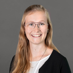 Antonia Hölling