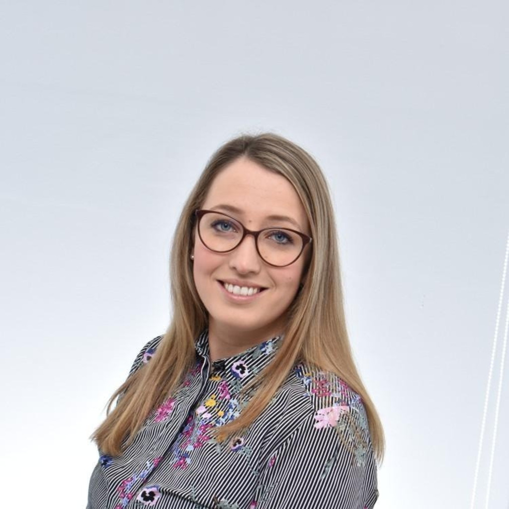 Stefanie Höfler: Ausbildung und Berufserfahrung | XING