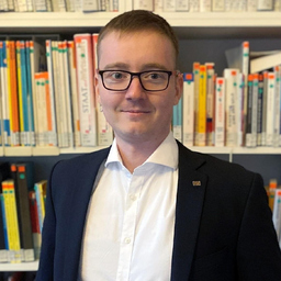 Dr. Fabian Bopp