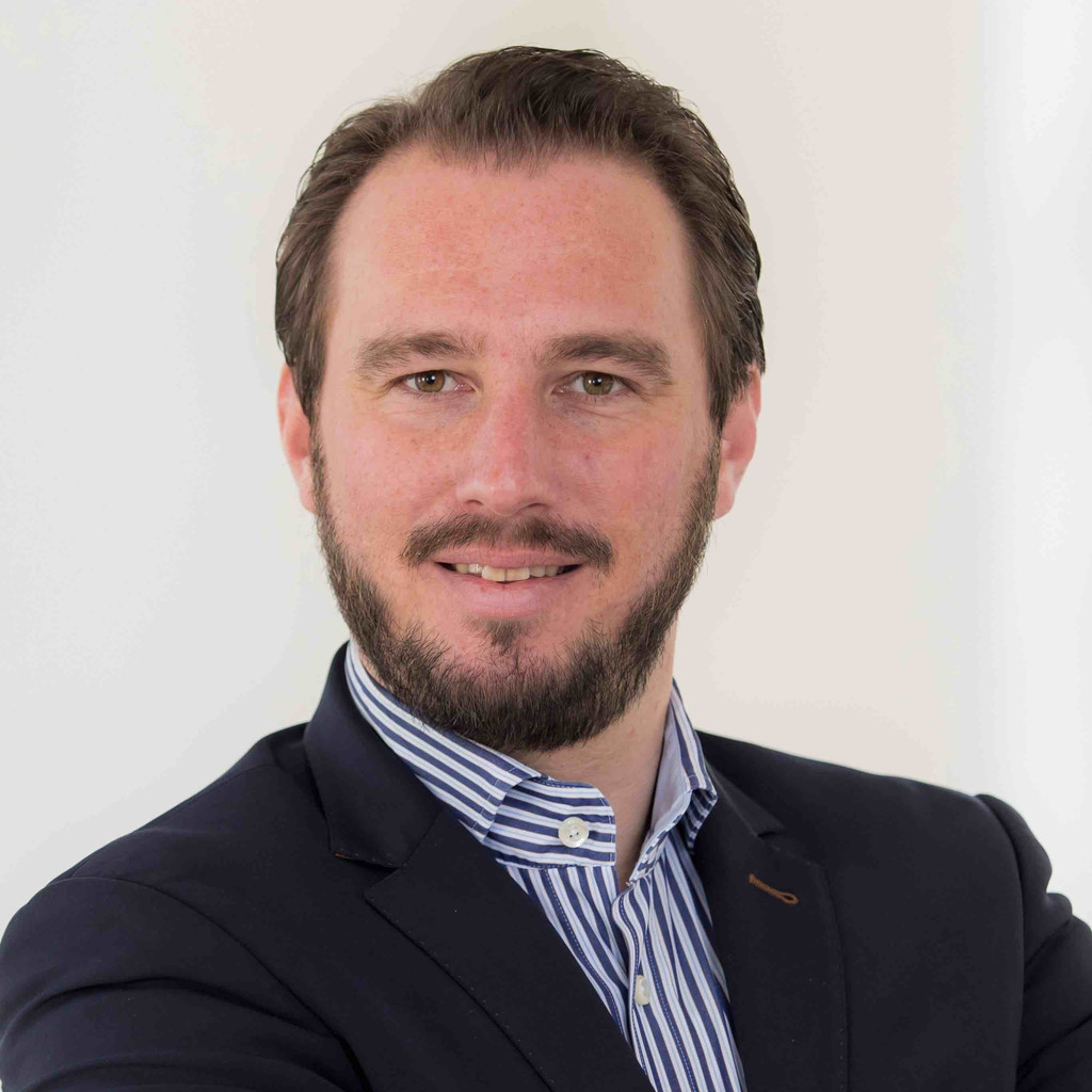 Michael Kneis Geschäftsführender Direktor Artemed SE XING