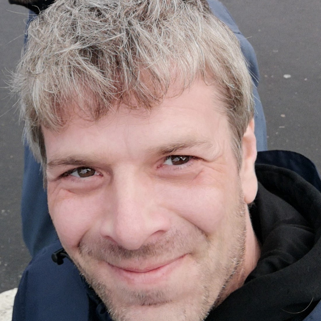 Simon Euteneuer System Administrator INVERS GmbH XING