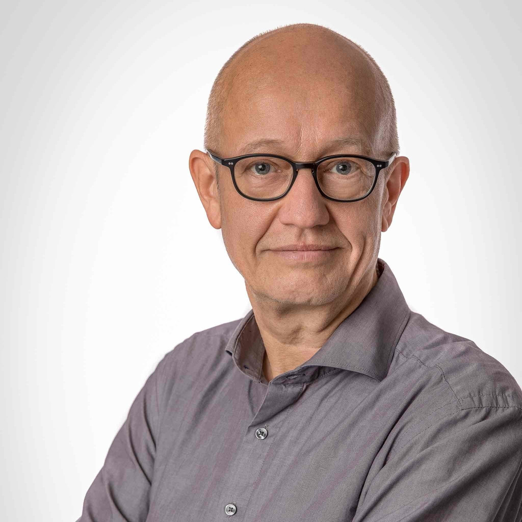 Frank Frisius Senior Business Expert Commerzbank AG XING