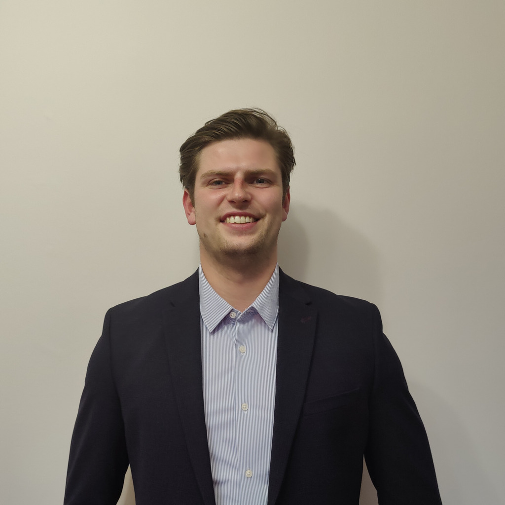 Danny Graves Principal Recruitment Consultant Synergia Solutions XING