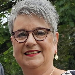 Esther Kaufhold