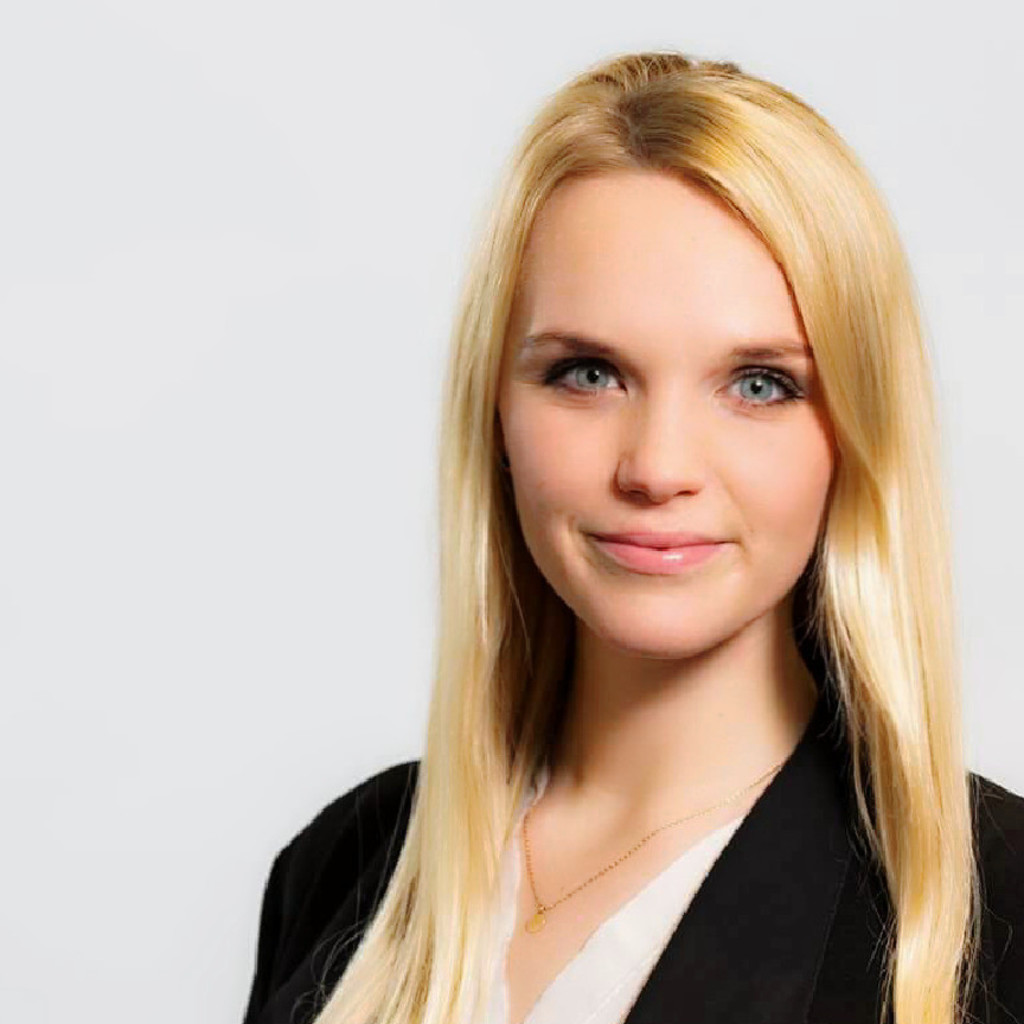 Laura Neumann - Vermögensberater - FERI Gruppe | XING