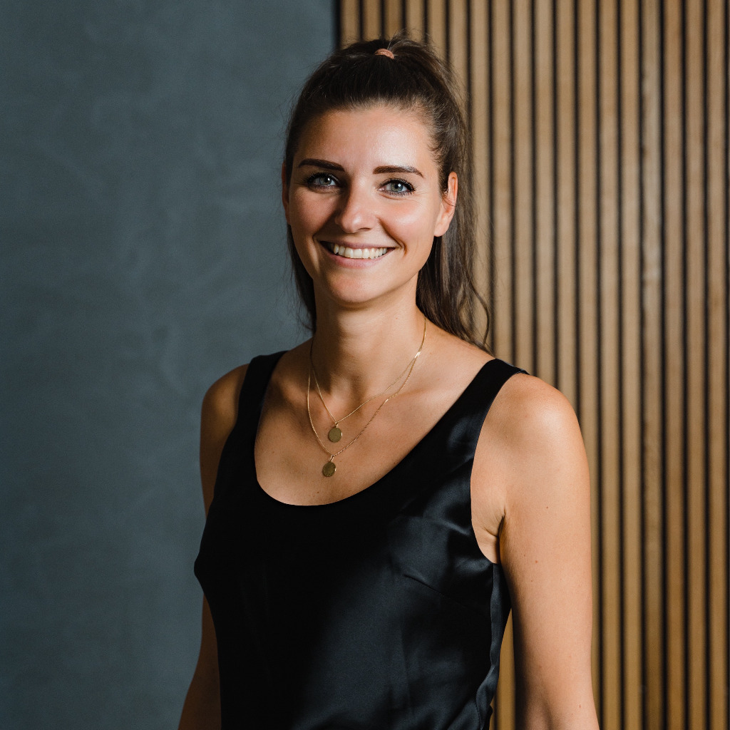 Julia Bachmann - Digital Marketing Consultant - Distart act GmbH | XING