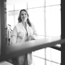Dr. Kathrin Auerbach