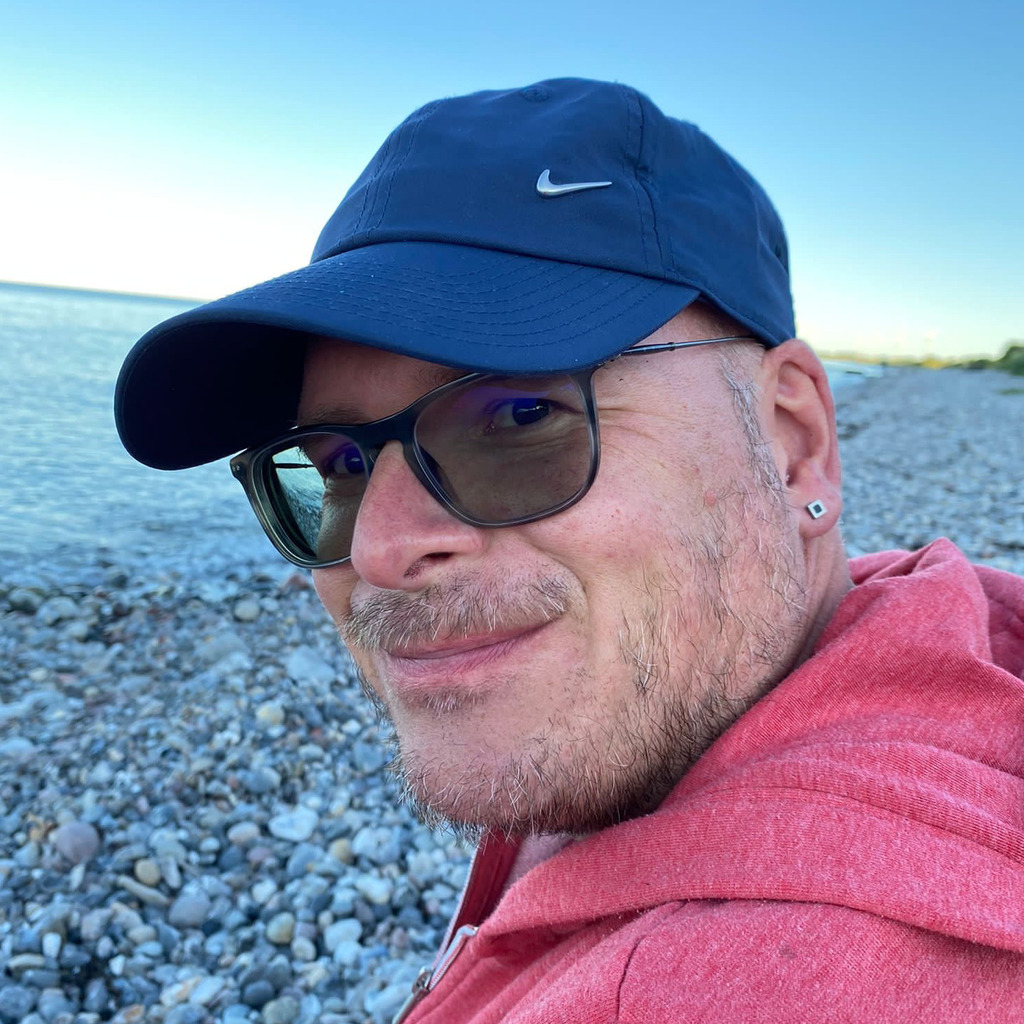 Dirk Fichna Augenoptiker Apollo Optik Holding GmbH & Co KG XING