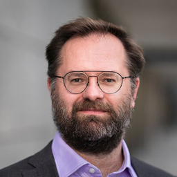 Dr. Ilja Radusch