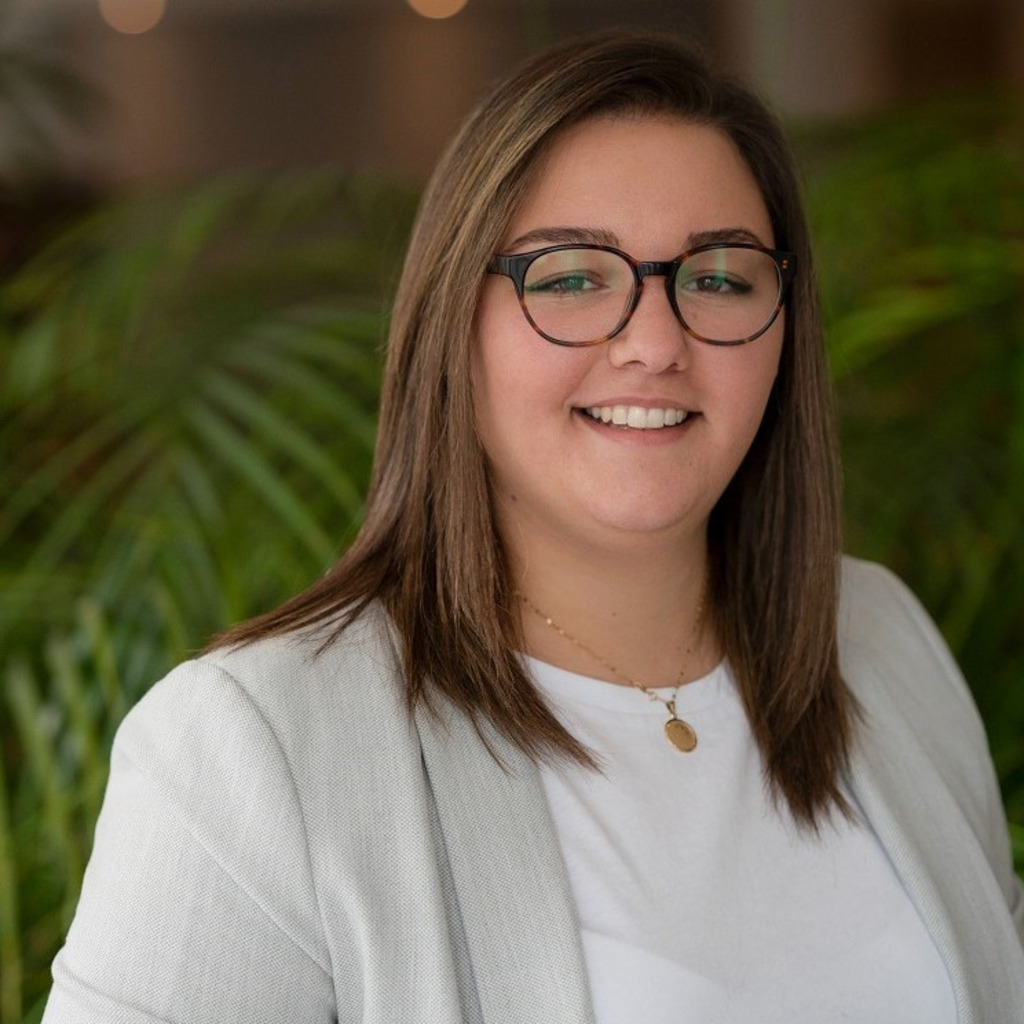 Maria D'Elia Applikationsspezialistin HRIT MEWA TextilService AG