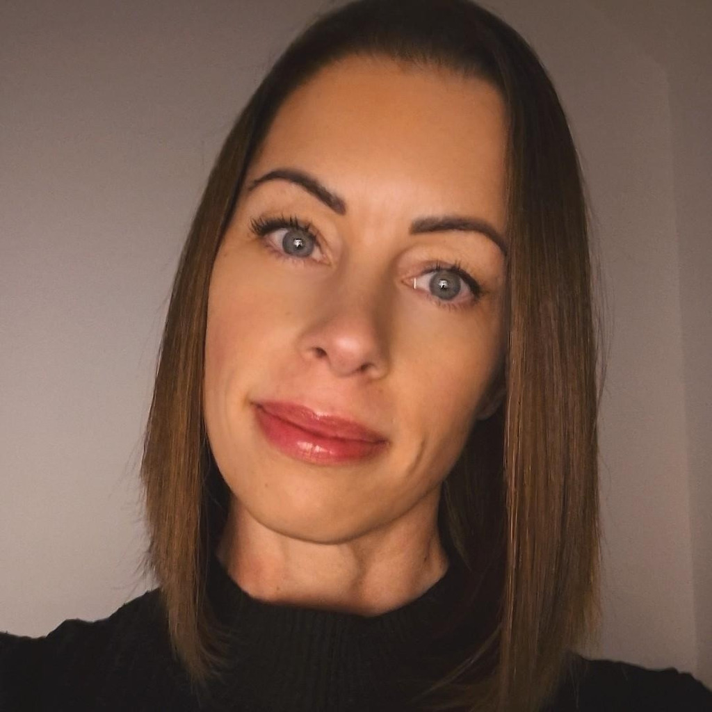 Sandra Wieries Customer Service Manager SIGNAL IDUNA Gruppe