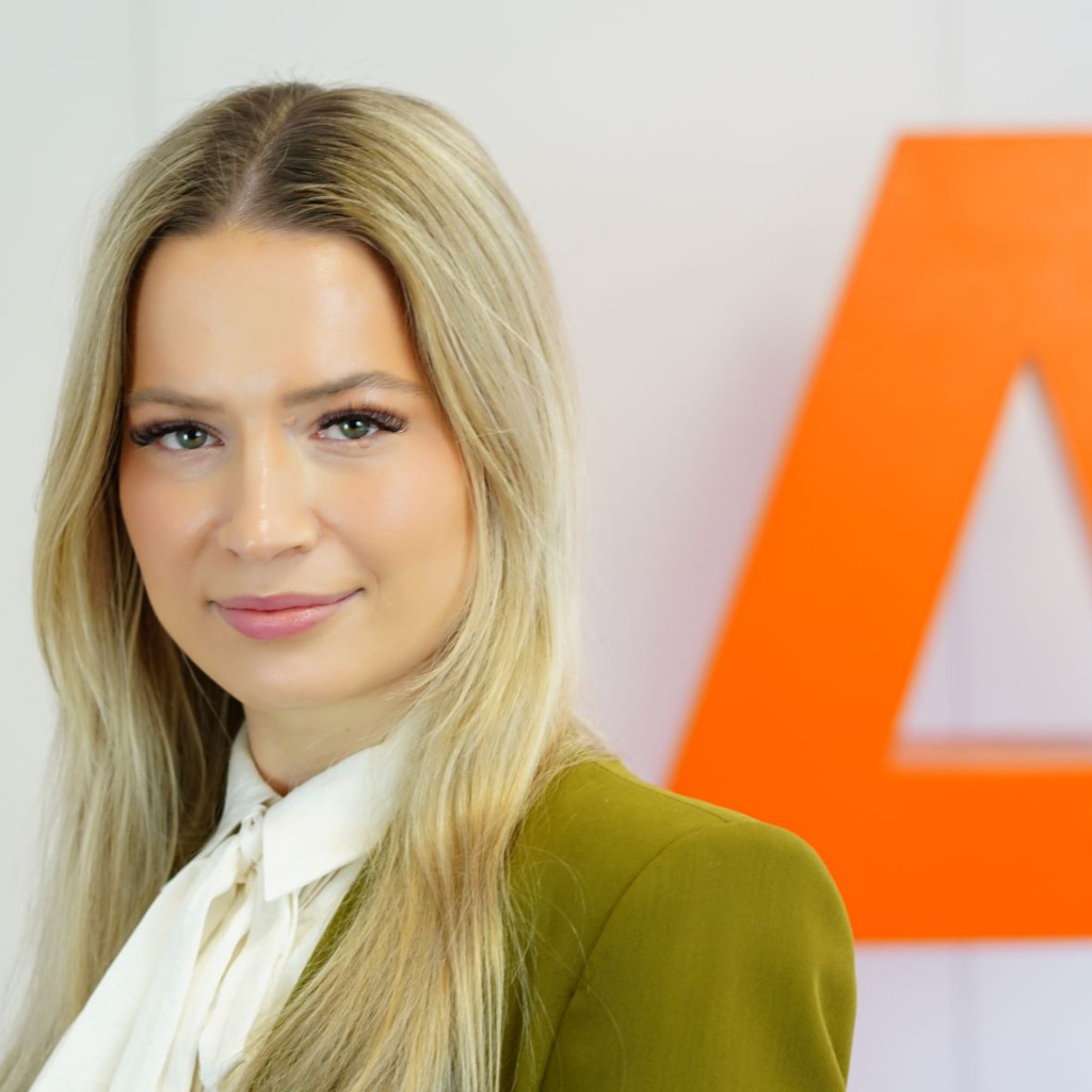 Tamara Weber Volkswirtschaftslehre Universität Augsburg XING