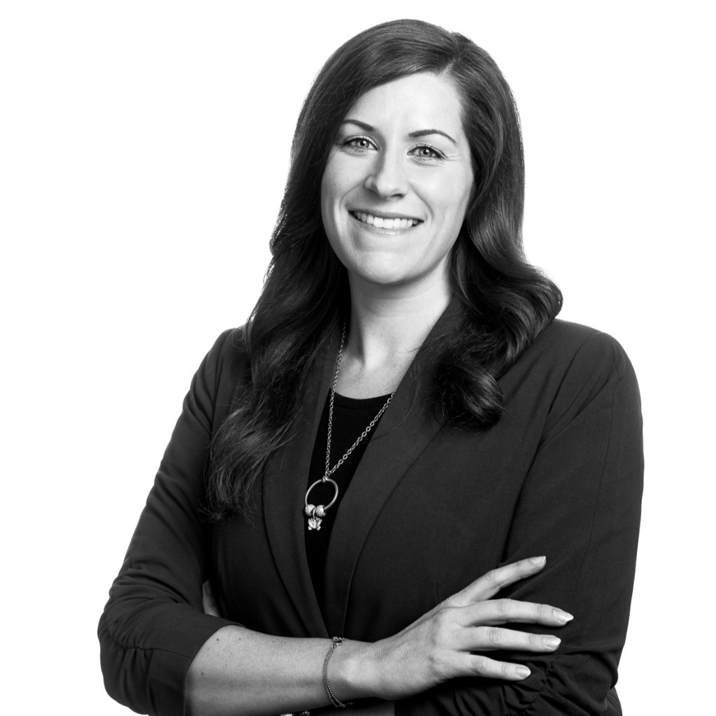 Stephanie Fröbe Senior Accountant AXA Investment Managers