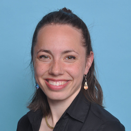 Carolin Holat