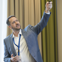 Prof. Dr. Axel Schmolitzky