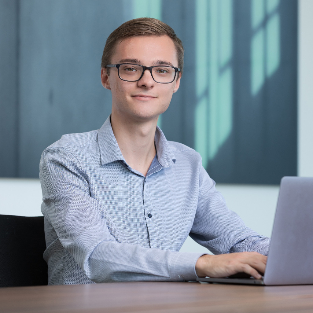 Max Frey Junior Projektmanager Tendermanagement Reichhart Logistik