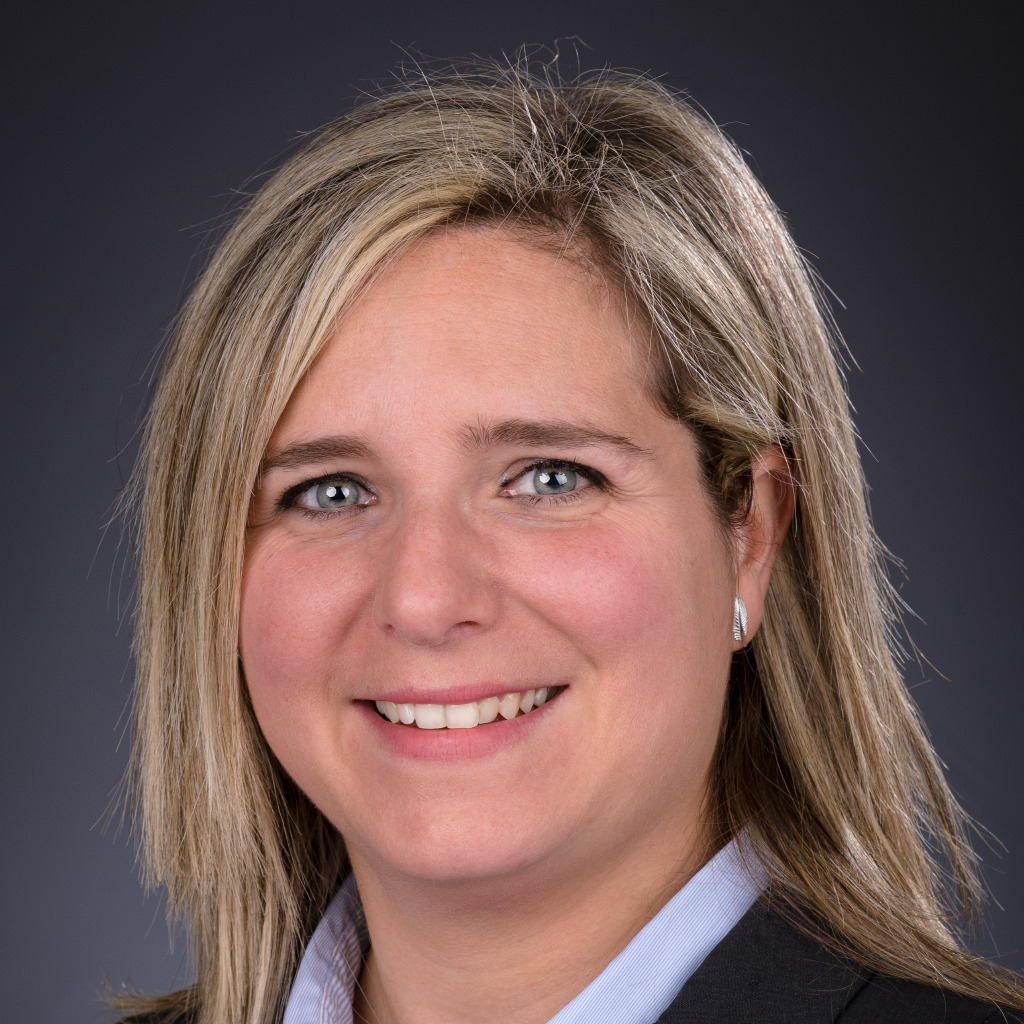 elena-gomez-stellvertretender-empfangsleiterin-seehotel