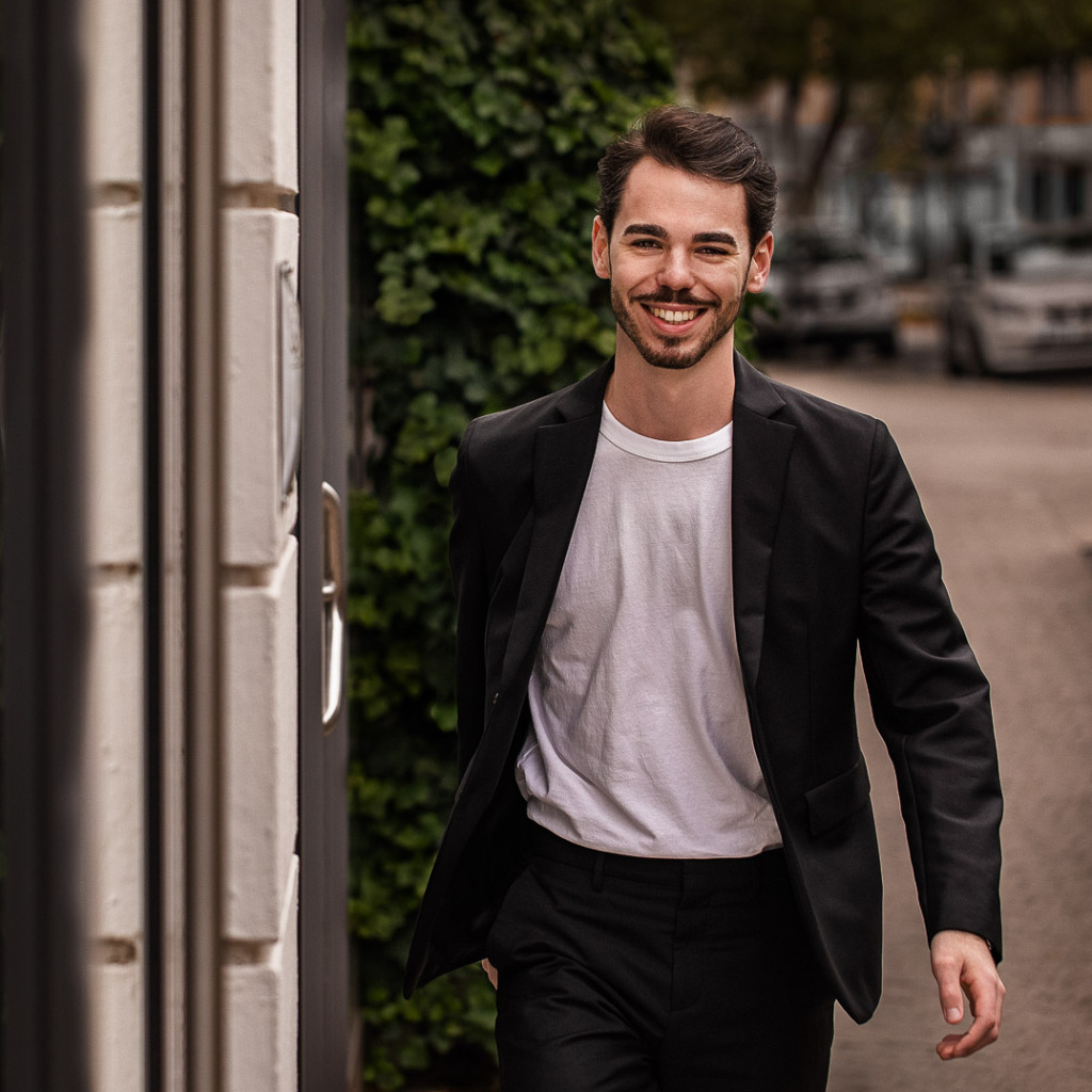 Dargel aus Hamburg in der Personensuche von Das Telefonbuch