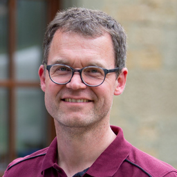 Dr. Stefan Zenkel