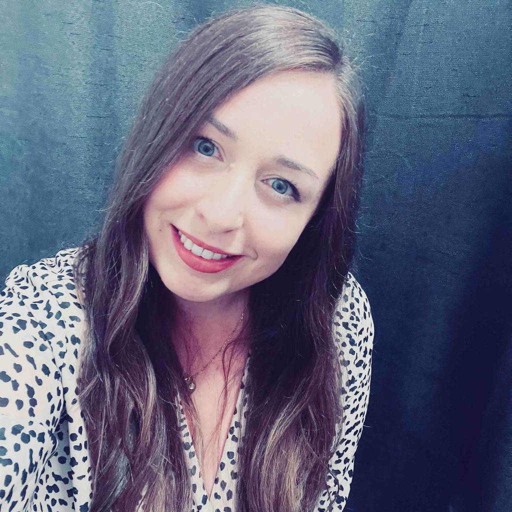 Social Media Profilbild Johanna Apfelbeck Osterhofen