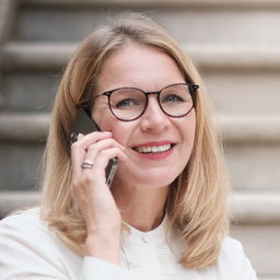 Nadine Menzl