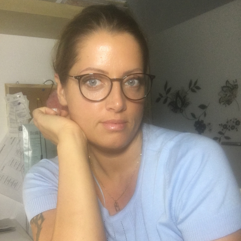 Anne Jackson Sachbearbeiterin im Team Verwaltung Behörde für Justiz