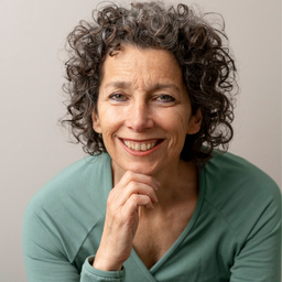 Yvette Sillo