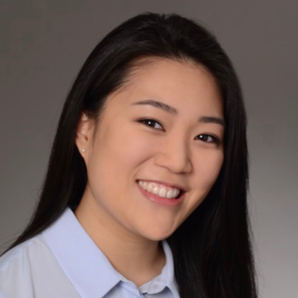 Cindy Luong - Senior Associate Deal Advisory | Transaction Services