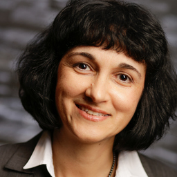 Karla de Paula Cunha Titze