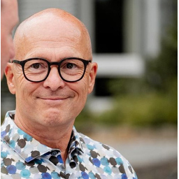 Uwe Hinze