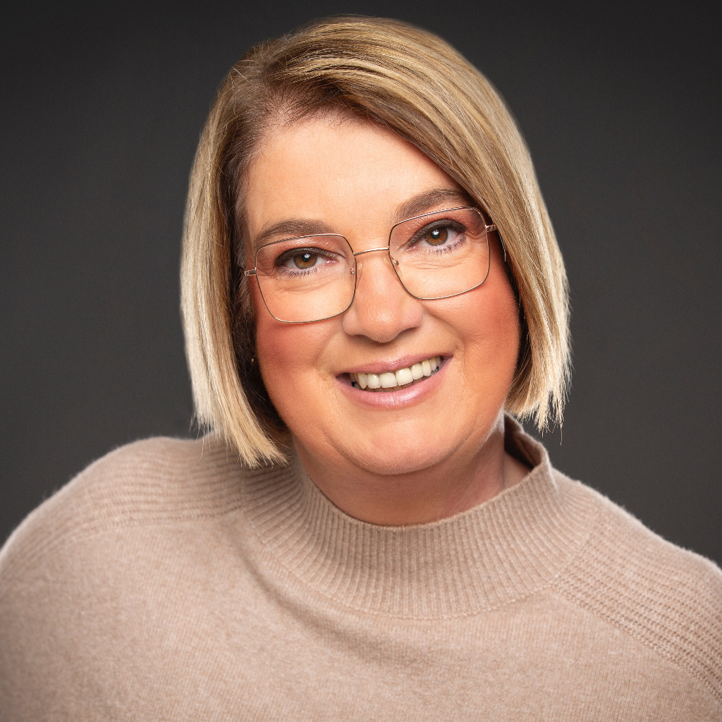 Kathrin Held Marketingleiterin Curt Bauer GmbH XING