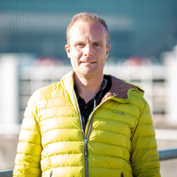 Dr. Martin Henßler