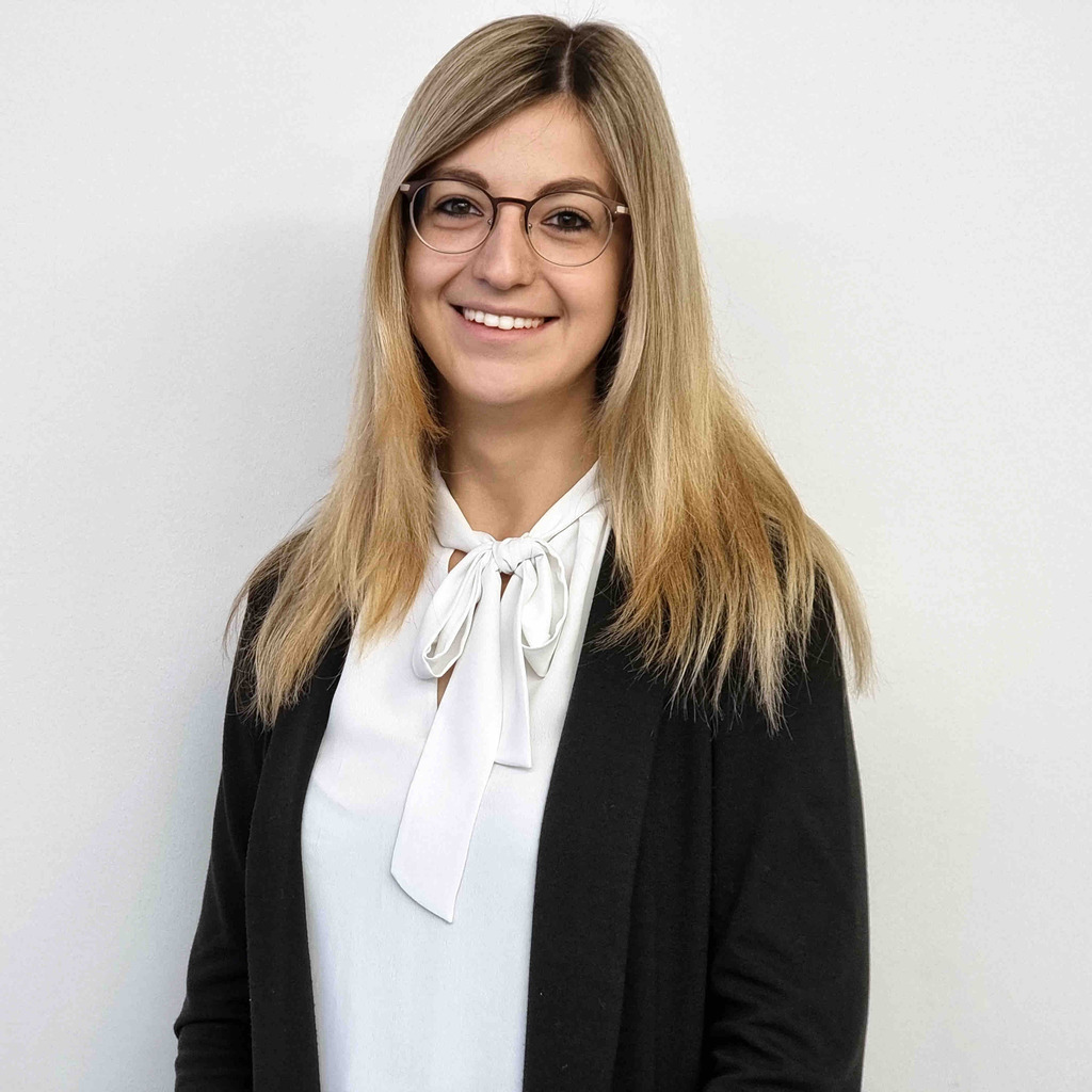 Alexandra Schmitt Junior Controller GroeneveldBEKA GmbH XING