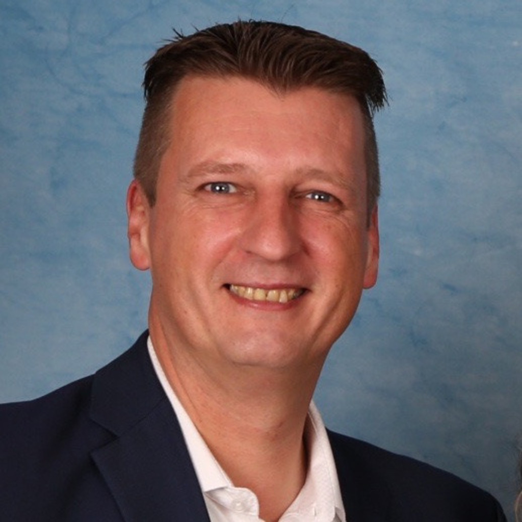 Andrej Wisniewski Director Automotive EMEA Rochester Electronics XING