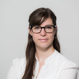 Stephanie Roth