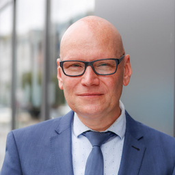 Dr. Andreas Kreuder (MBA)