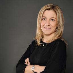 Dr. Nadine Weifels