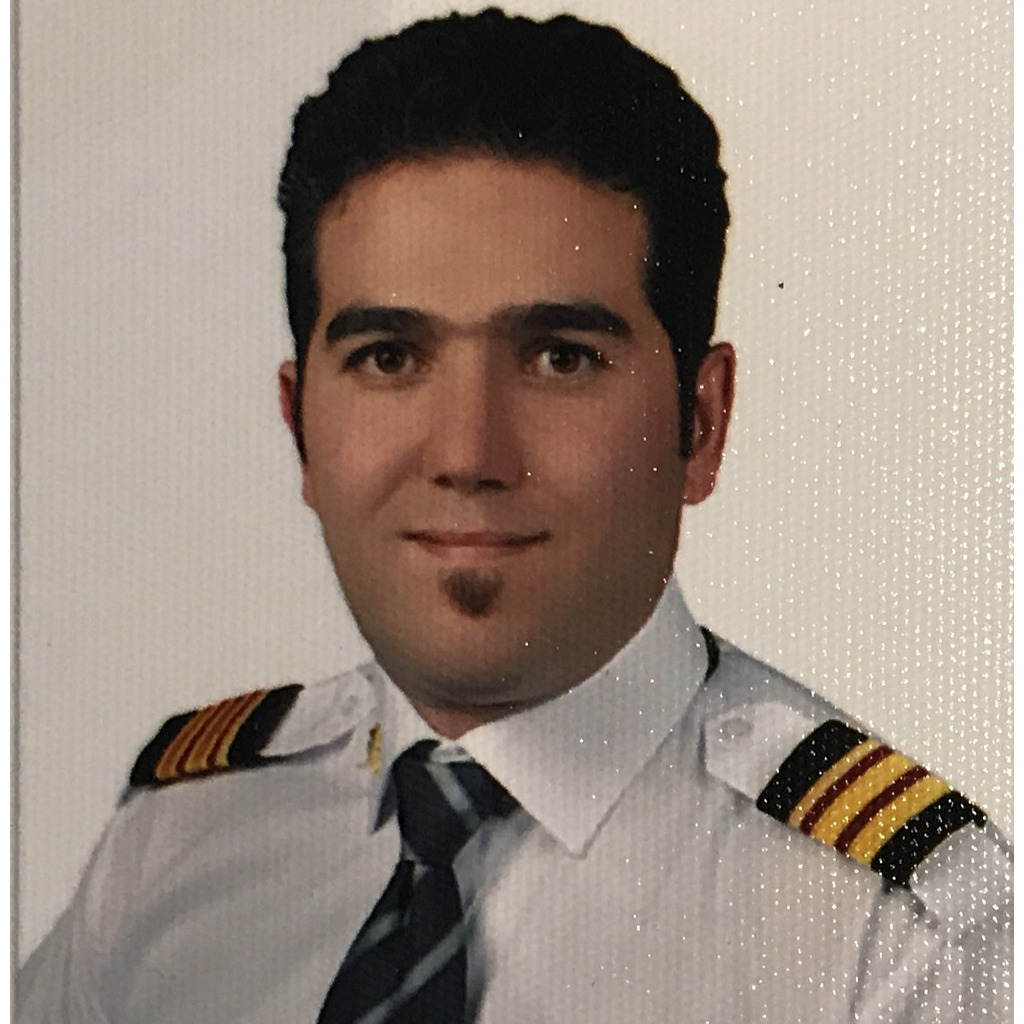 hatam-rafieiazari-aircraft-maintenance-engineer-mahan-air-xing