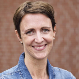 Julia Siebrasse