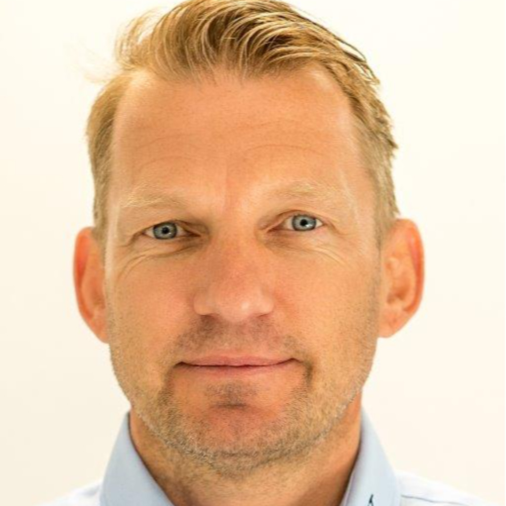 Jens Düwel Sales Representative / Sales Engineer Axalta Coating