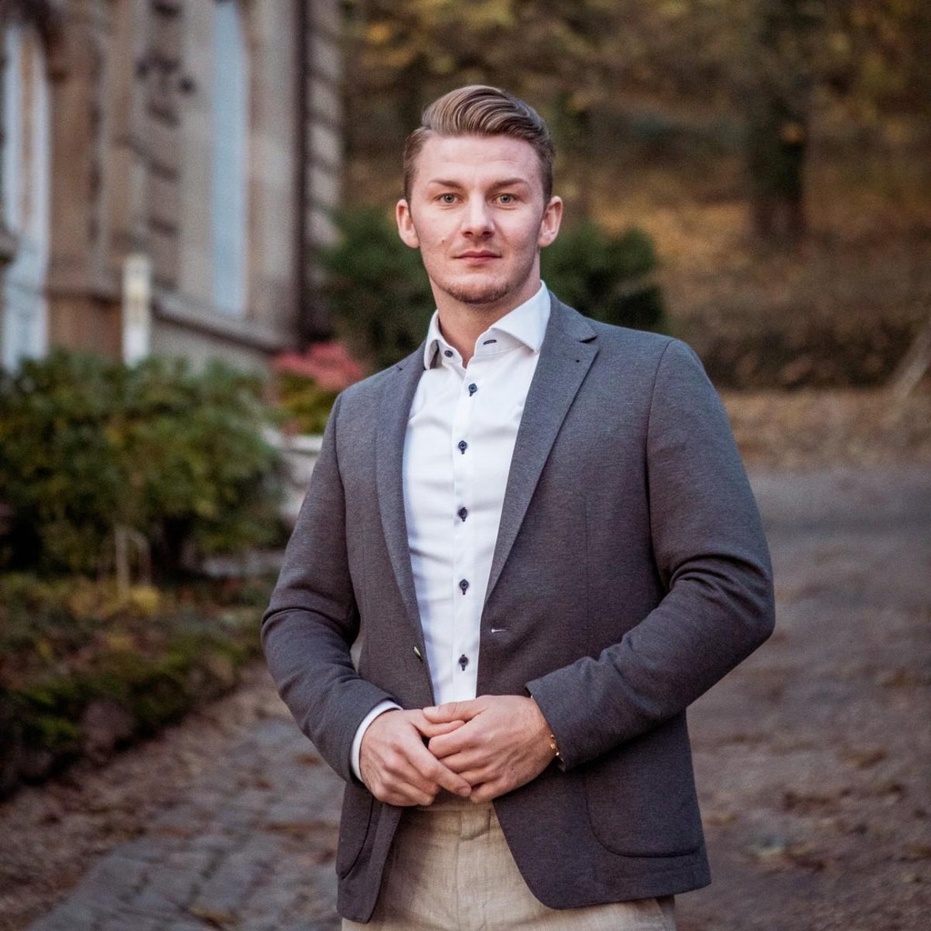 Philip Jäger Talent Consultant univativ GmbH XING