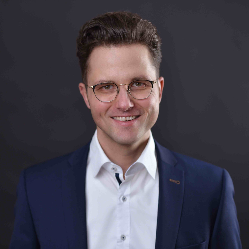 Robert Langbein Director Sales, D/A/CH Industrial Engineering AVEVA