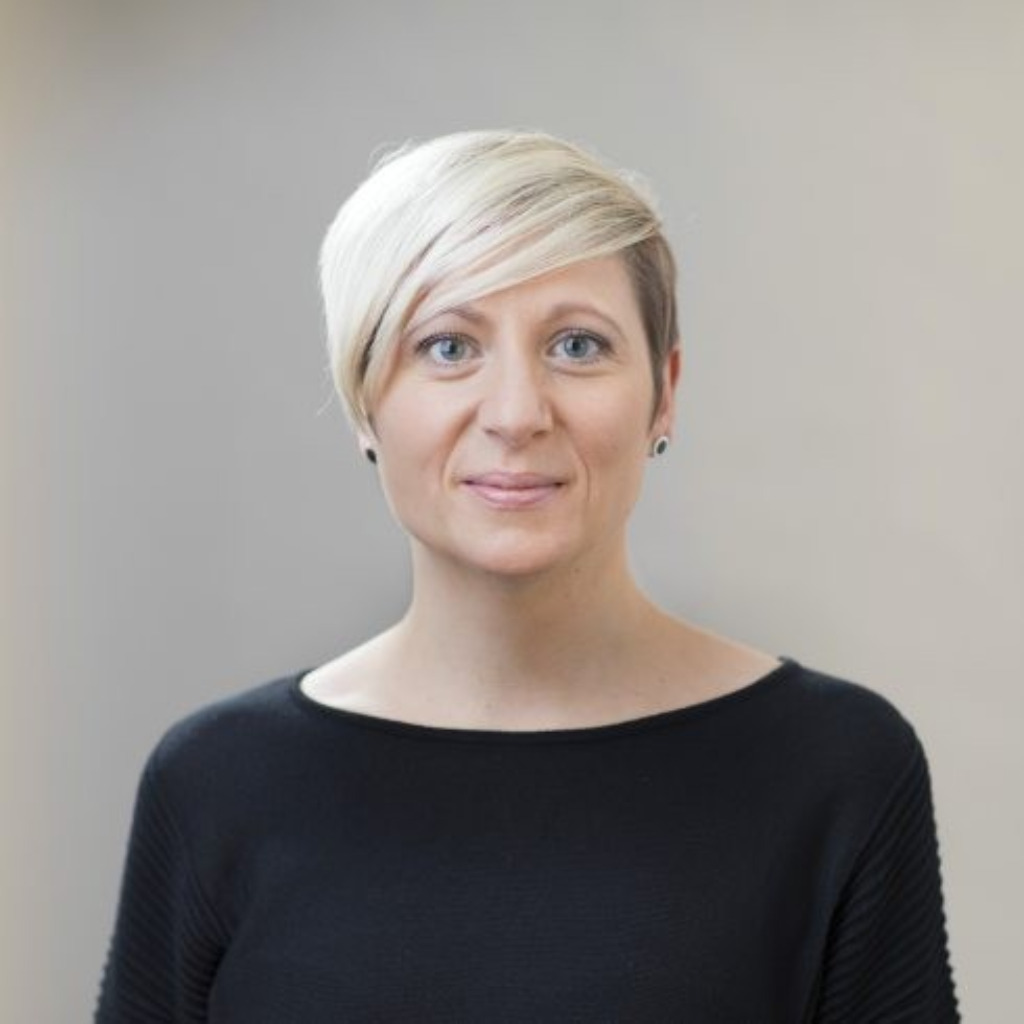 Stephanie Nicolai Referentin OnlineMarketing CARE Deutschland e.V