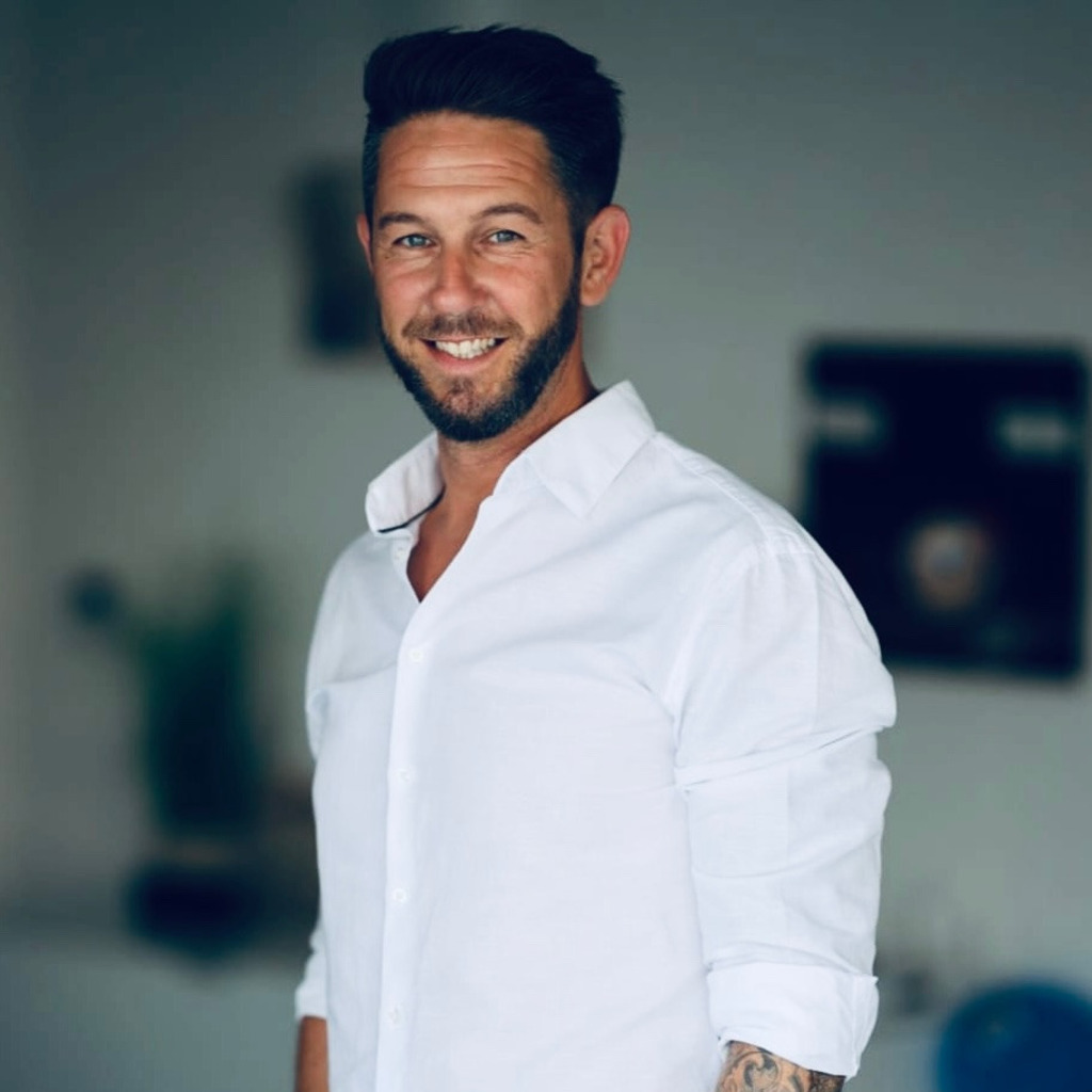 Martin Kotacka Regional Sales Manager card complete Service Bank AG