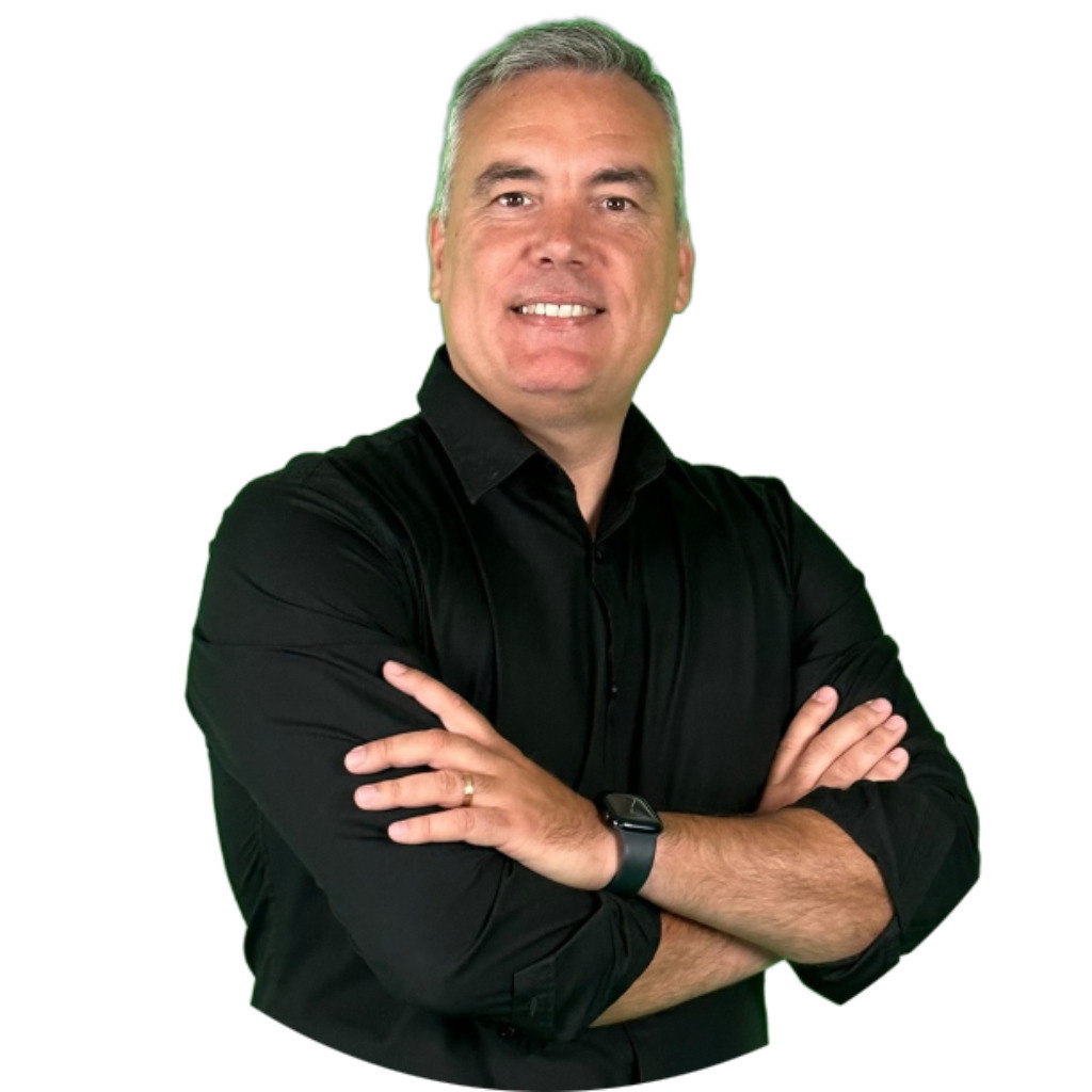 Prof. Dr. Carlos Serrão Assistant Professor ISCTE XING