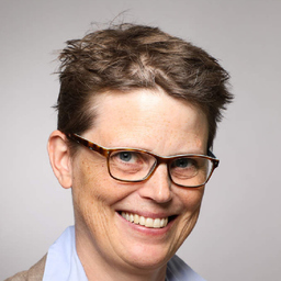Dr. Sabine Hunze